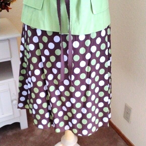 Studio One Two Piece Set - Picture 3 of 10